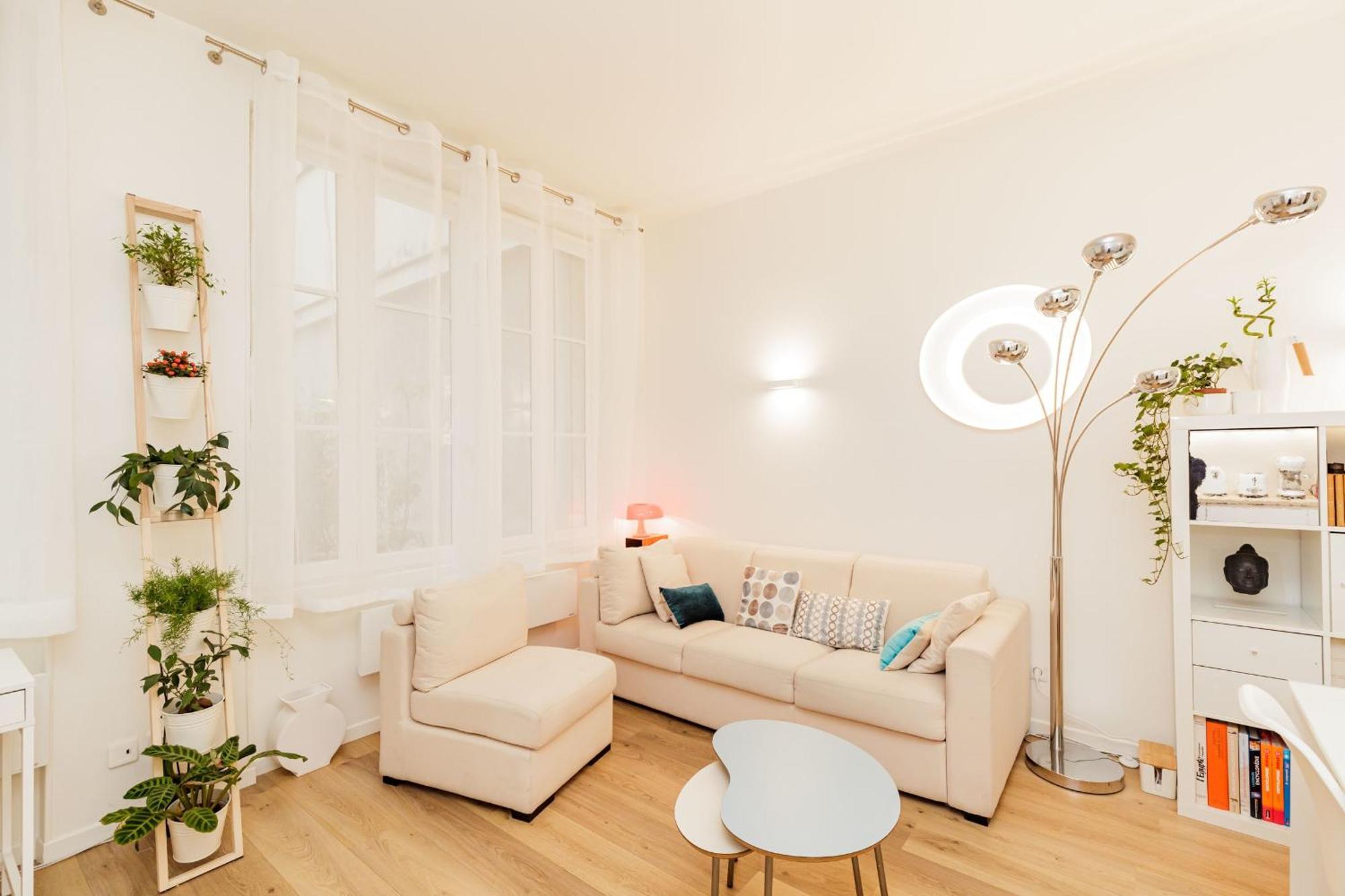 And Comfortable Nest Near The Eiffel Tower * Parijs